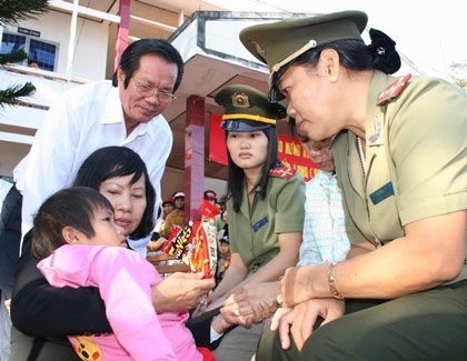 Những hình ảnh day dứt tại phiên xử vụ bạo hành cháu Hảo - 7 Những hình ảnh day dứt tại phiên xử vụ bạo hành cháu Hảo - 7